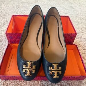 Tory Burch Blue Leather Gold Logo Claire Ballet Flats